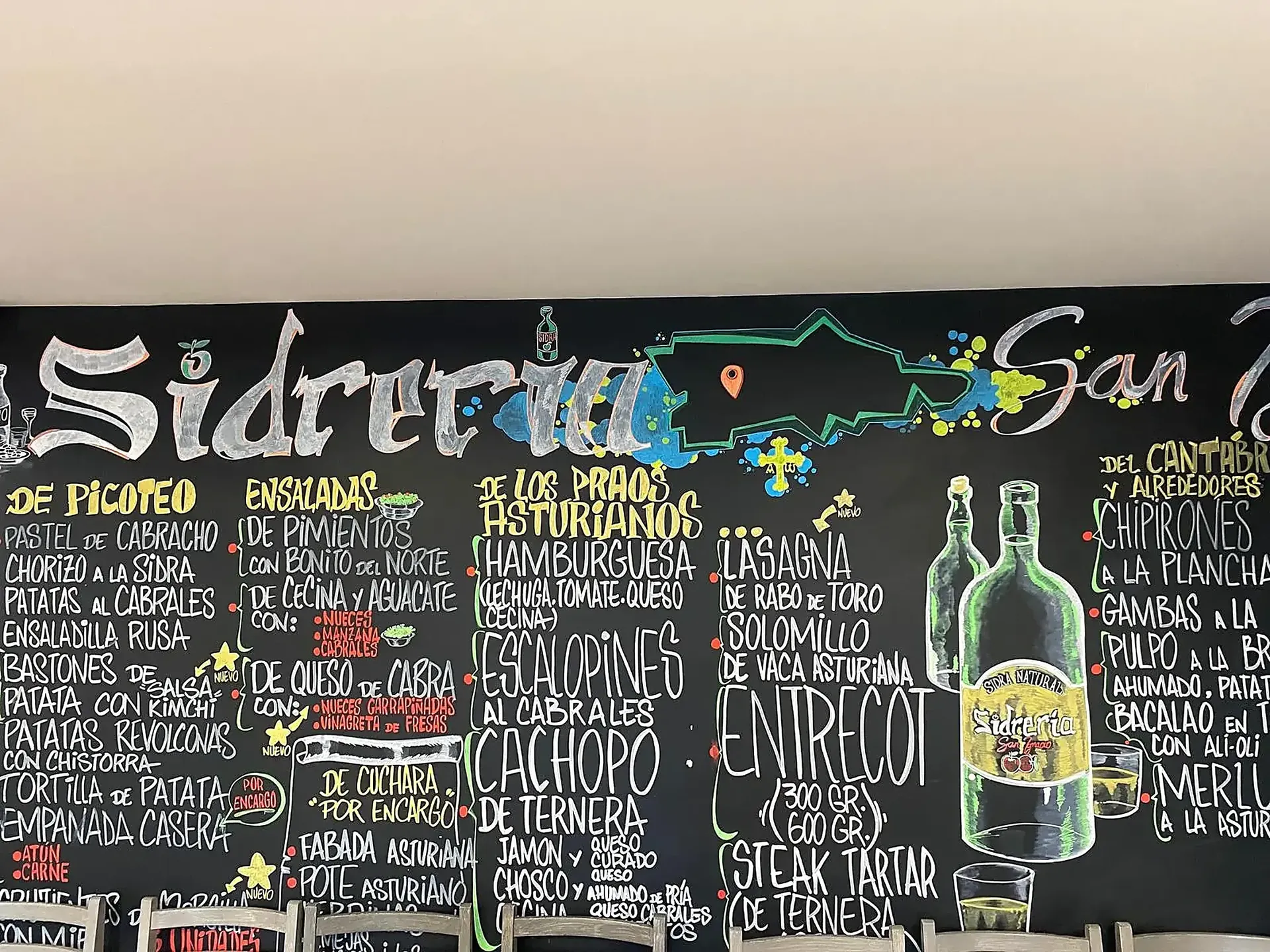 Sidrería preparada para un evento
